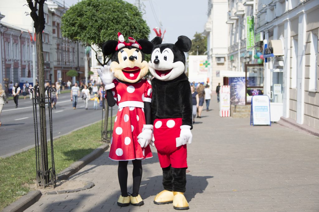 photo of Mickey and Minnie Mouse at Disney World